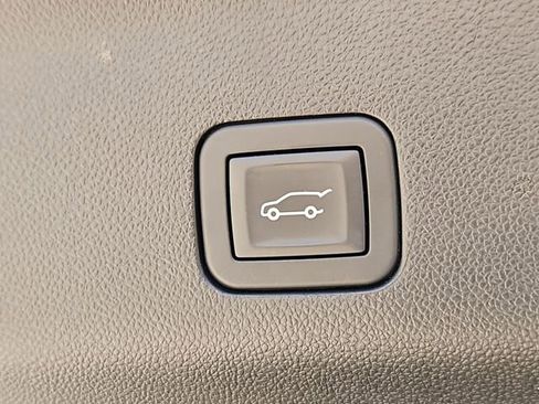 Certified 2024 Cadillac Escalade Sport Platinum image 31