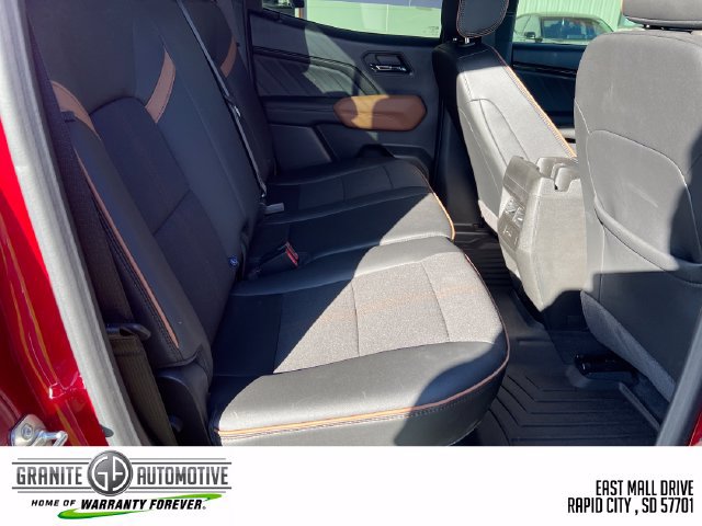 Used 2025 GMC Canyon AT4 AWD/4WD image 33
