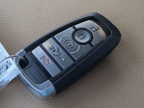 Used 2023 Ford F150 Lariat image 29