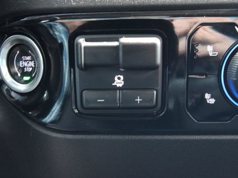 Used 2023 Chevrolet Silverado 1500 LT image 26