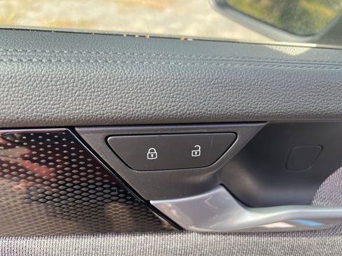 New 2025 Volkswagen Tiguan S image 14