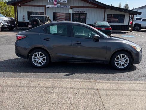 Used 2016 Scion iA FWD image 6