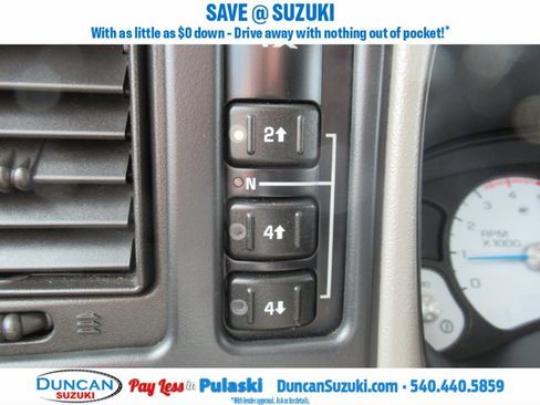 Used 2005 GMC Sierra 2500 SLT w/ Heavy-Duty Power Package image 17