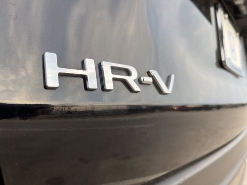 Certified 2025 Honda HR-V LX image 8