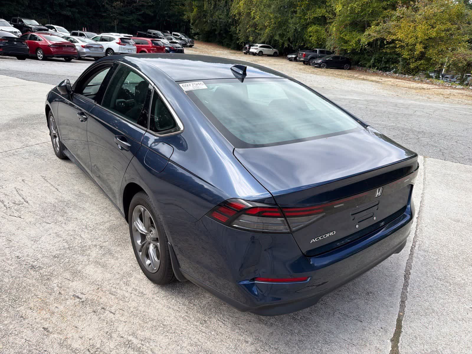 Used 2023 Honda Accord EX image 9
