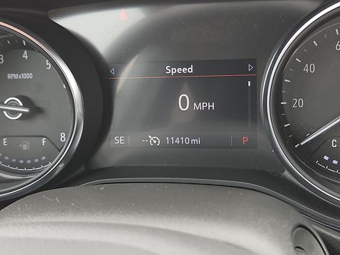 Used 2023 Buick Encore GX Select w/ Sport Touring Package FWD image 19