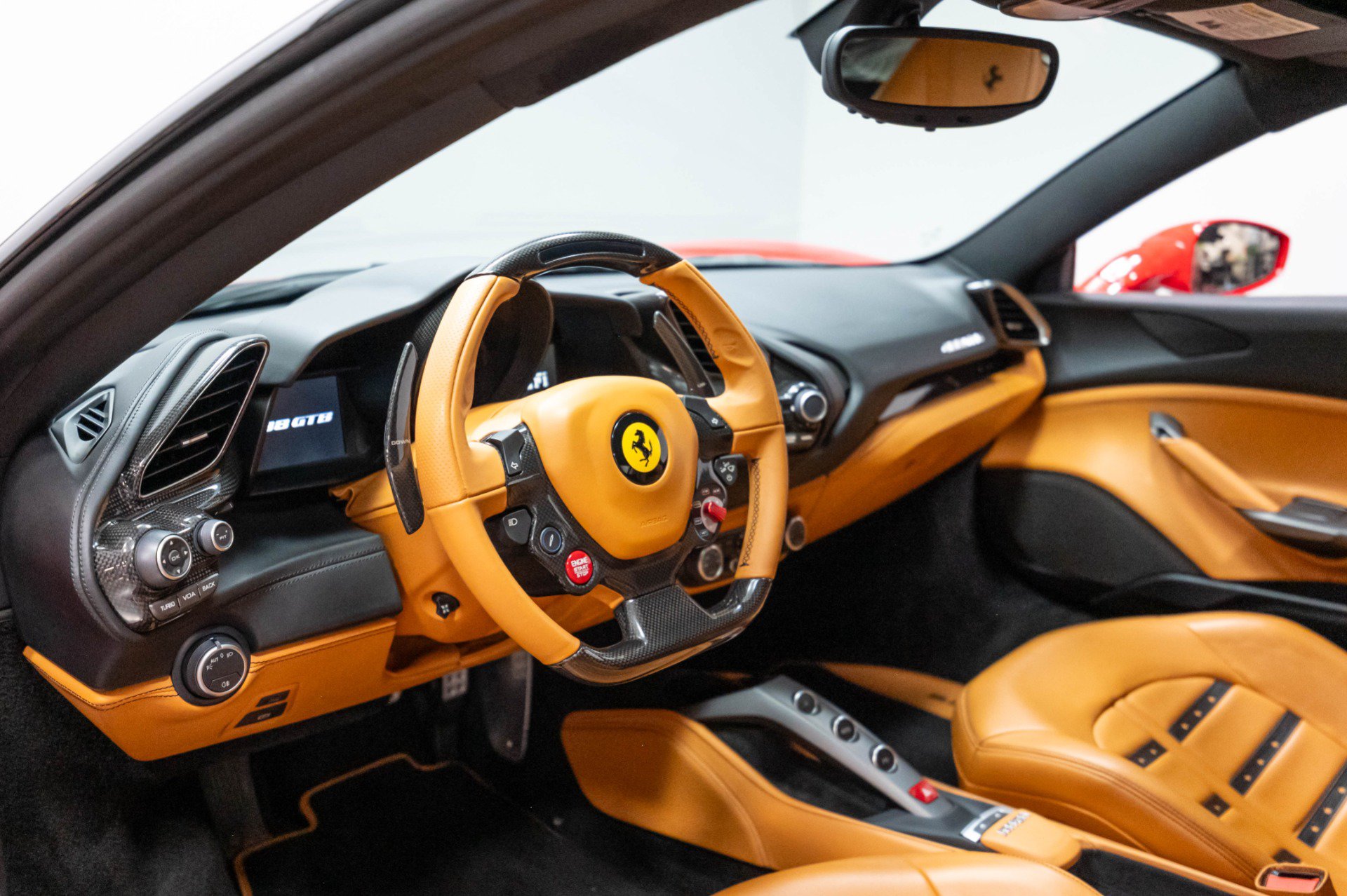 Used 2016 Ferrari 488 GTB RWD image 14