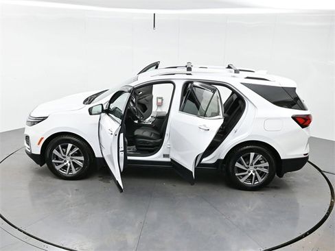 Used 2024 Chevrolet Equinox Premier image 42