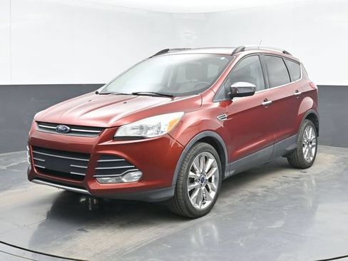 Used 2016 Ford Escape SE w/ SE Chrome Package FWD image 5