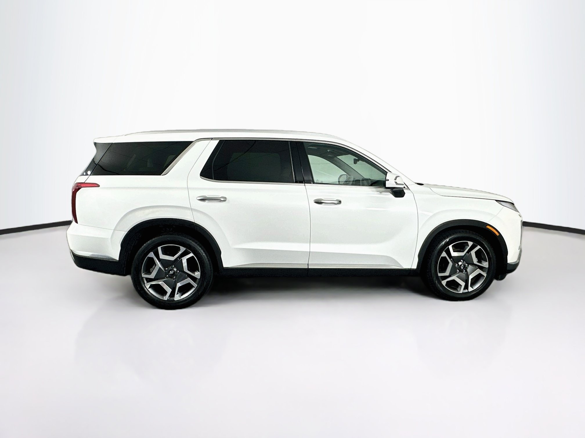 Used 2024 Hyundai Palisade Limited AWD/4WD image 10