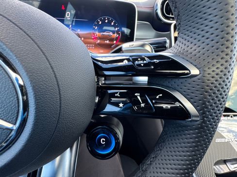 Certified 2026 Mercedes-Benz GLC 43 AMG 4MATIC image 31