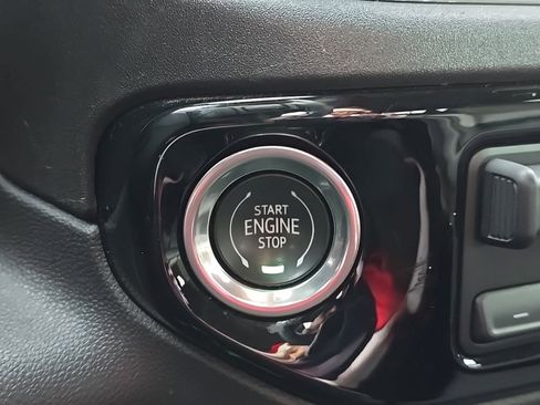 Certified 2024 Chevrolet Silverado 1500 LT image 21