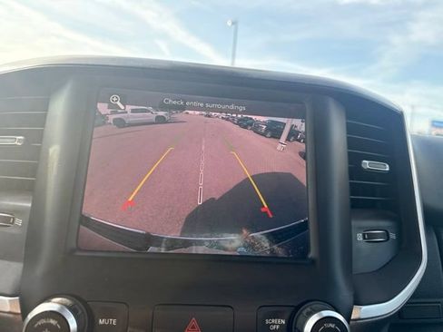 Used 2019 RAM 1500 Big Horn AWD/4WD image 29