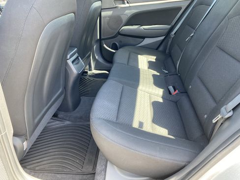 Used 2020 Hyundai Elantra Value Edition w/ Winter Weather Package FWD image 14