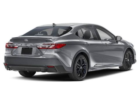 Used 2025 Toyota Camry SE FWD image 2