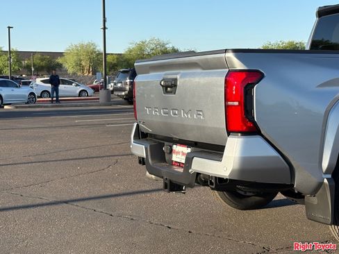 New 2026 Toyota Tacoma SR5 AWD/4WD image 13