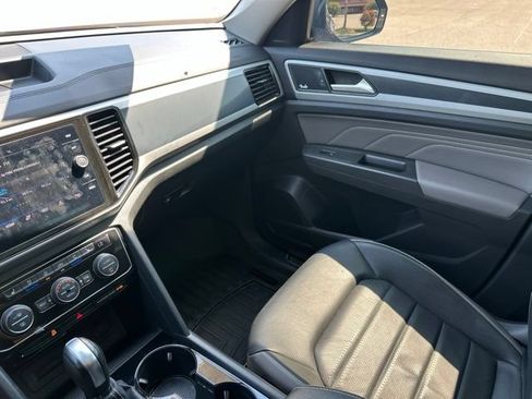 Used 2023 Volkswagen Atlas SEL Premium AWD/4WD image 28