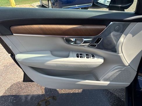 Used 2017 Volvo S90 T6 Inscription w/ Vision Package AWD/4WD image 16