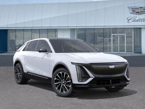 New 2026 Cadillac Lyriq Sport AWD/4WD image 7