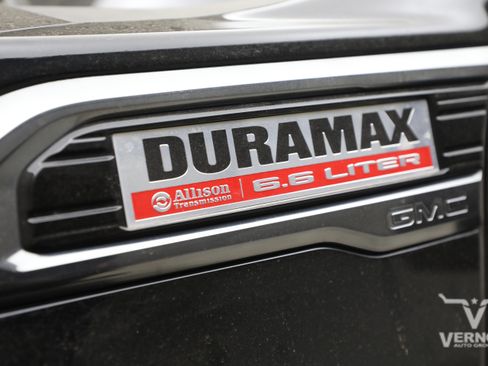 Used 2022 GMC Sierra 2500 AT4 w/ AT4 Premium Plus Package AWD/4WD image 12