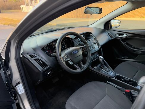 Used 2015 Ford Focus SE FWD image 14