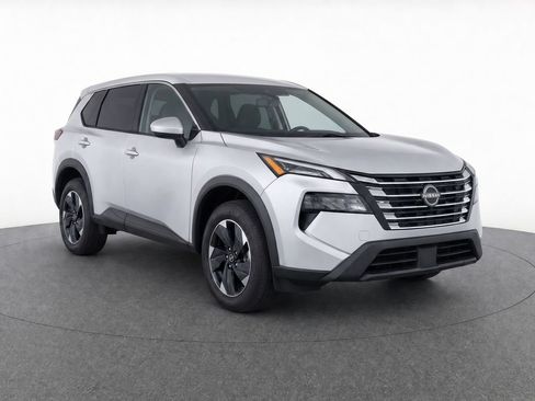 Used 2024 Nissan Rogue SV AWD/4WD image 2