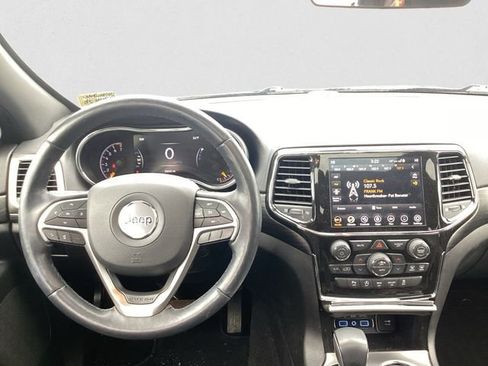 Used 2021 Jeep Grand Cherokee Laredo X image 9