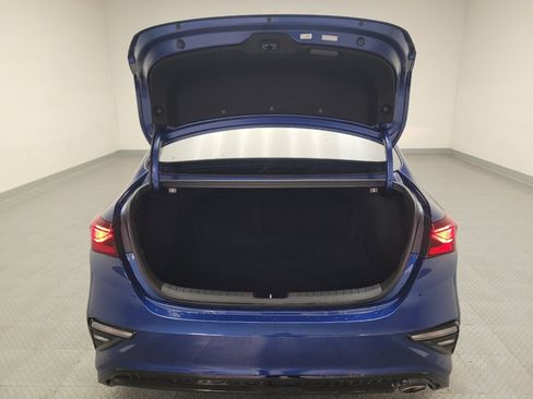 Used 2020 Kia Forte LXS FWD image 29