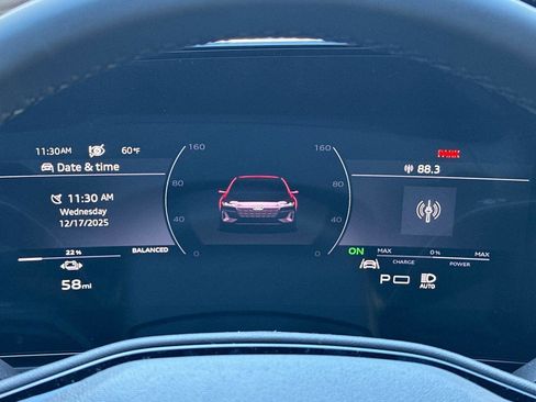 New 2025 Audi A6 e-tron Premium Plus image 23