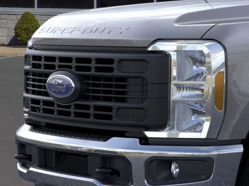 New 2026 Ford F250 XL image 17