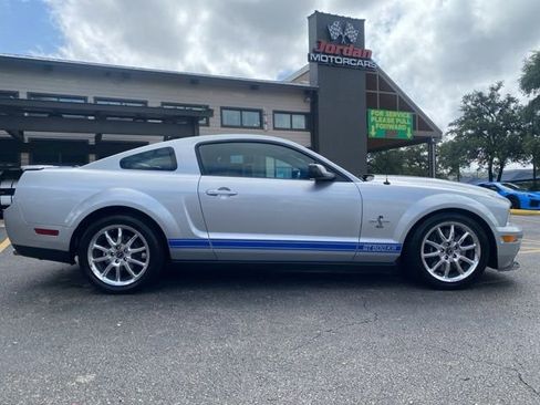 Used 2009 Ford Mustang Shelby GT500 RWD image 6
