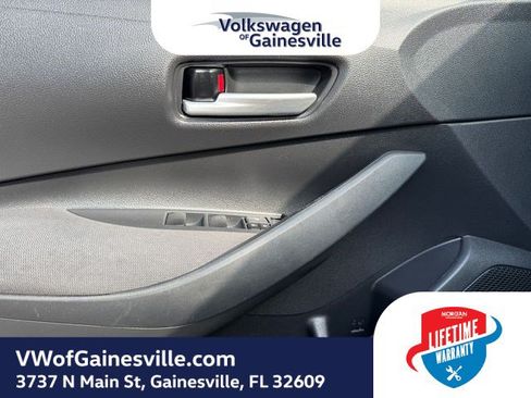 Used 2020 Toyota Corolla LE FWD image 15