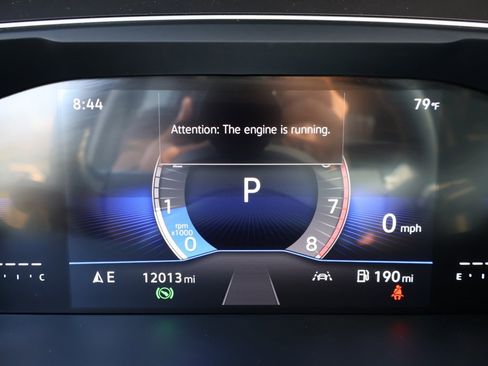 Used 2024 Volkswagen Tiguan SE image 47