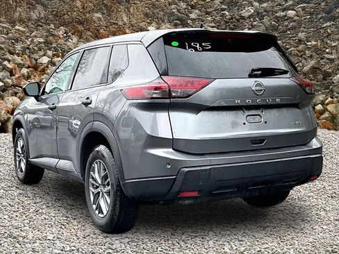 Used 2024 Nissan Rogue S AWD/4WD image 10