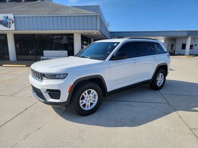 Used 2025 Jeep Grand Cherokee Laredo w/ Trailer Tow Package