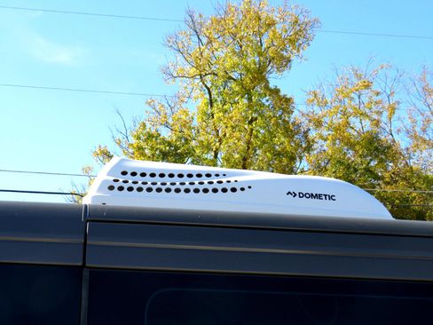 Used 2010 Freightliner Sprinter 2500 image 39