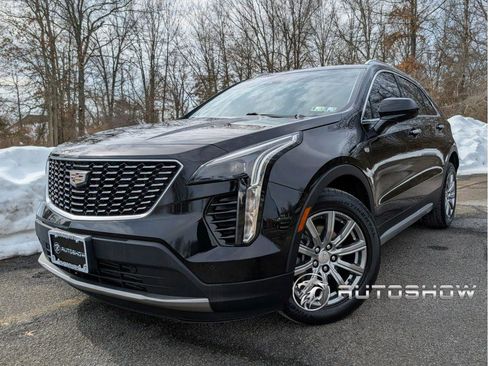 Used 2020 Cadillac XT4 Premium Luxury w/ Driver Awareness Package FWD image 1