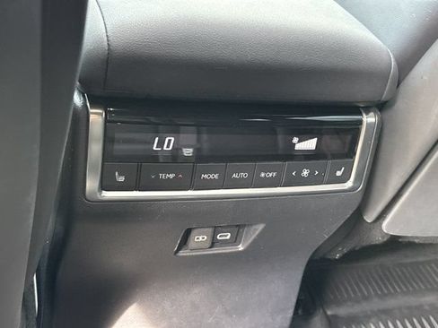 Used 2024 Lexus GX 550 w/ Accessory Package (Z1) AWD/4WD image 21