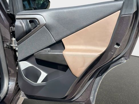 Used 2025 BMW X3 xDrive30i w/ Premium Package image 24