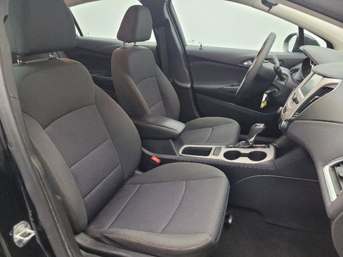 Used 2018 Chevrolet Cruze LS image 21