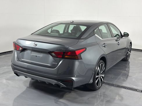 Used 2019 Nissan Altima 2.5 SR AWD/4WD image 5