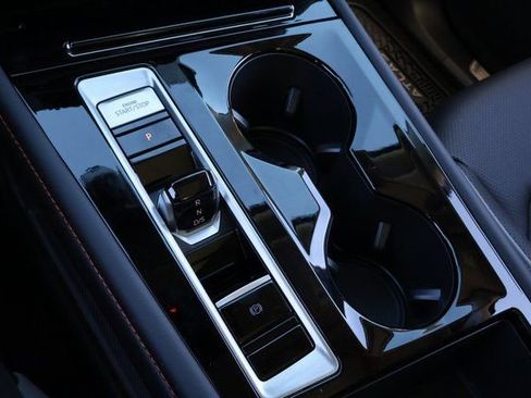 New 2026 Volkswagen Atlas Peak Edition image 25