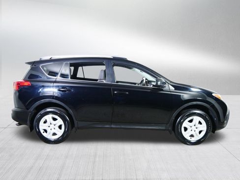 Used 2014 Toyota RAV4 LE AWD/4WD image 8