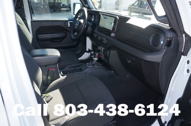 Used 2024 Jeep Wrangler Unlimited Rubicon 4xe AWD/4WD image 20