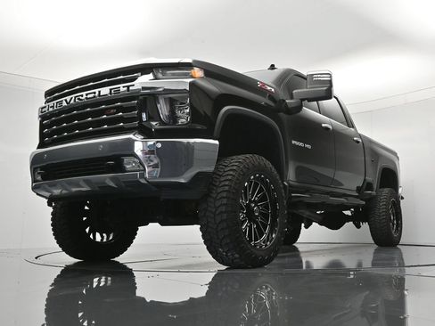Used 2023 Chevrolet Silverado 2500 LTZ AWD/4WD image 38