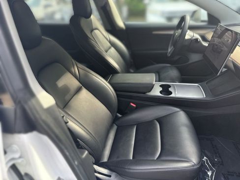 Used 2022 Tesla Model 3 Long Range AWD/4WD image 25