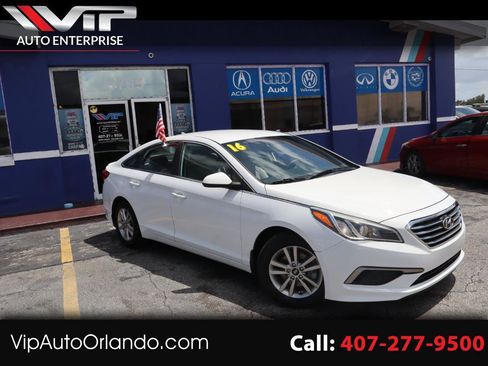 Used 2016 Hyundai Sonata SE FWD image 1