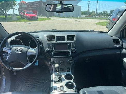 Used 2013 Toyota Highlander SE AWD/4WD image 7