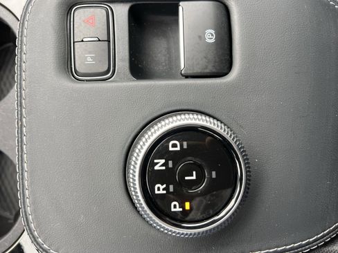 Used 2021 Ford Mustang Mach-E Select image 22