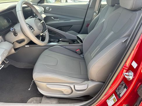 Certified 2025 Hyundai Elantra Sport image 9